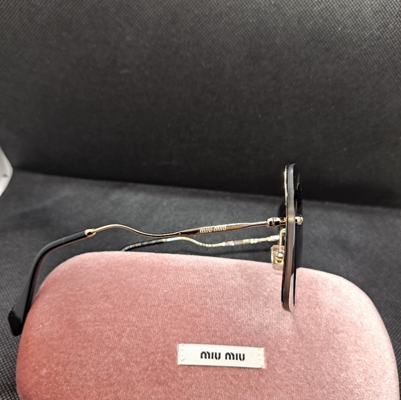 Sunglasses miu miu - Picture 2 of 4